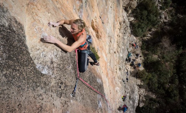 Isabel Rittberg climbs through the crux of a 7b+ (5.12c)