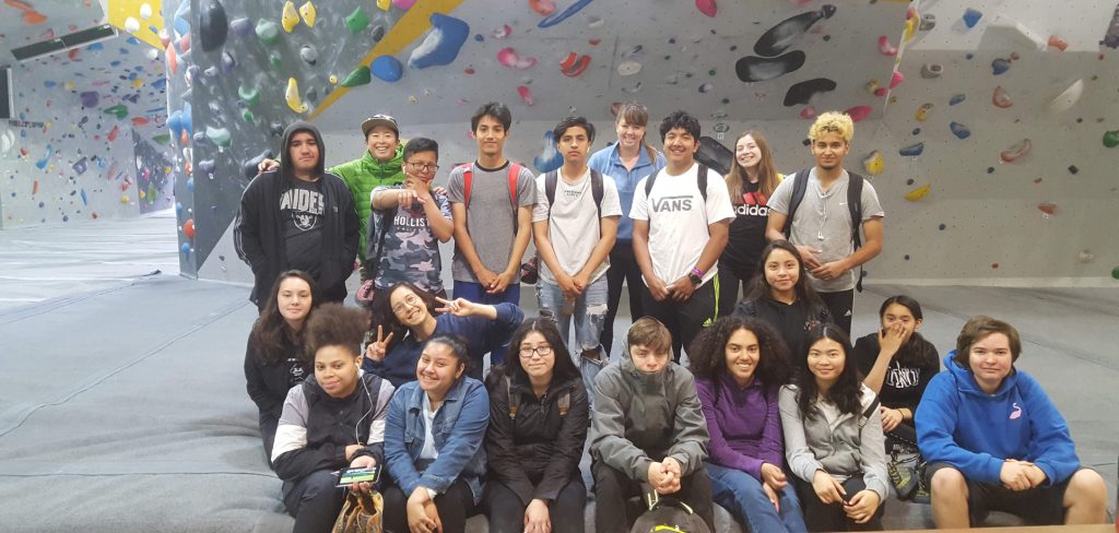 Life-Academy-group-2