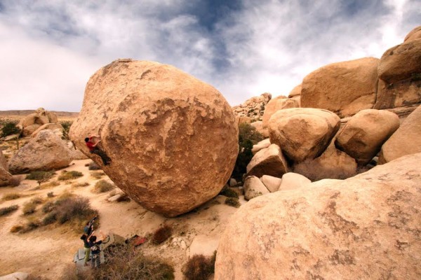 Ethan Pringle on So High, Real Hidden Valley, Joshua Tree. Photo credit: Damon Corso